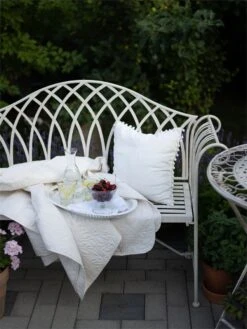 Mesa De Jardín De Metal Beige Claro ø 70 Cm TRIESTE -Jardin Decoración Shop 6c4a85a094f8c360468cad39104a495b2274dc02 1d35d514b0b149c794c11e413f7fa4e7