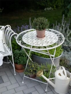 Mesa De Jardín De Metal Beige Claro ø 70 Cm TRIESTE -Jardin Decoración Shop 8a86c574e5e3c130e557d4cf7d853fc4fe2428c8 6df37d672d4d462284552aab86c5c653